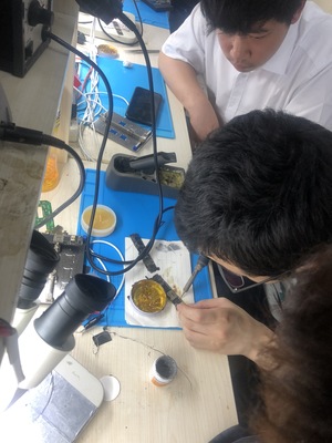 手机维修指南 如何选对维修机构，并解决天冷自动关机问题
